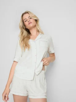 Pijama corto de corte boyfriend estampado