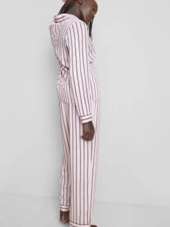 Pijama de corte boyfriend a rayas