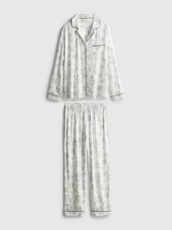 Pijama tipo boyfriend de flores con ribetes