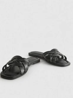 Sandalias de piel sintética tejida