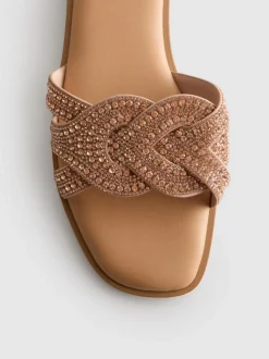 Sandalias destalonadas con strass