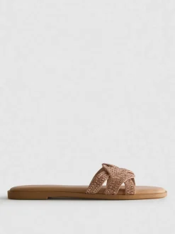 Sandalias destalonadas con strass