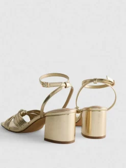 Sandalias de tacón con detalle retorcido