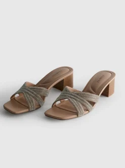 Sandalias de tacón grueso con tiras cruzadas