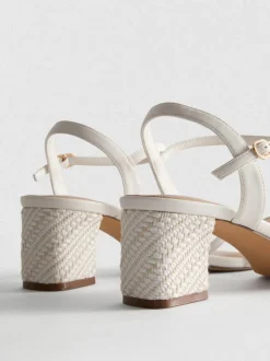Sandalias de tacón grueso tejido con tiras