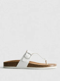 Sandalias de tiras con hebilla