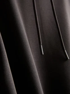 Sudadera básica con capucha