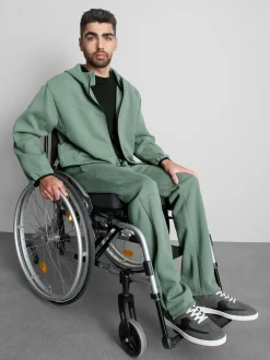 Sudadera con capucha y cremallera Adaptive