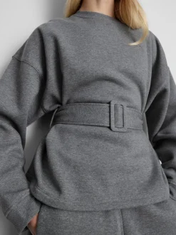 Sudadera con cinturón y mucho algodón By Coleen