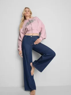 Sudadera corta con capucha «December 10»