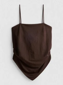 Top bandeau con bajo tipo pañuelo