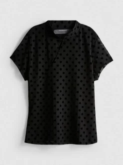 Top de lunares con cuello mao