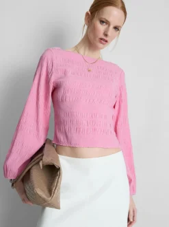 Top de manga larga con cuello barco fruncido