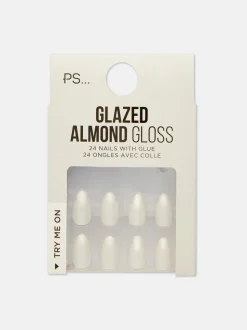 Uñas postizas almendradas esmaltadas de PS...