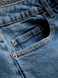 Vaqueros holgados de pernera recta y talle bajo