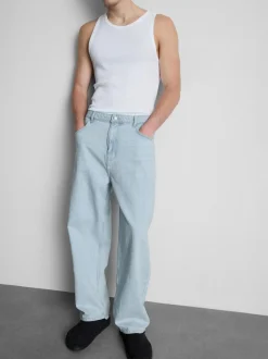Vaqueros holgados de talle medio