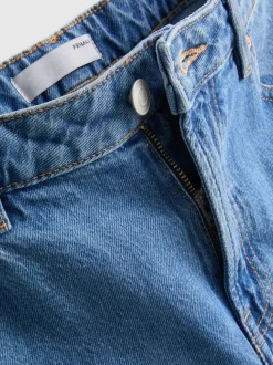 Vaqueros tobilleros de pernera ancha