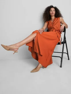 Vestido camisero midi con cinturón