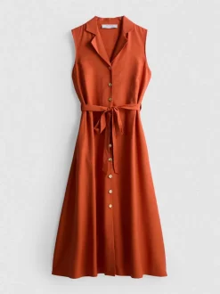 Vestido camisero midi con cinturón