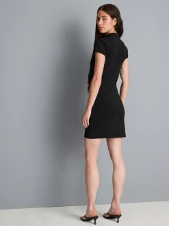 Vestido corto con cuello mao