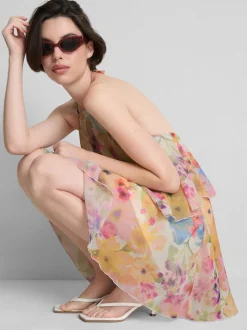 Vestido corto de gasa a capas