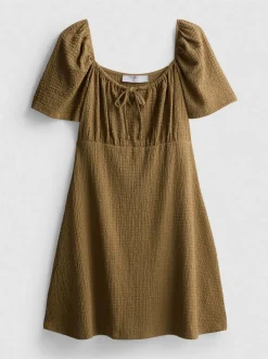 Vestido corto estilo campestre fruncido