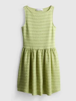 Vestido corto fruncido con textura