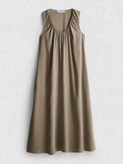 Vestido largo trapezoidal de The Edit