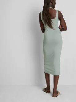Vestido midi ajustado con escote cuadrado