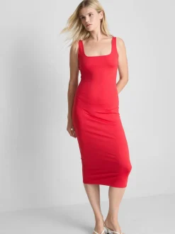 Vestido midi ajustado con escote cuadrado