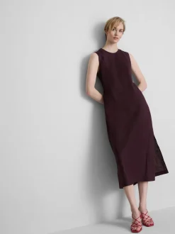 Vestido midi sin mangas de lino de The Edit