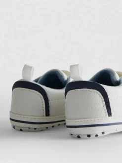 Zapatillas con cierre de velcro para bebé
