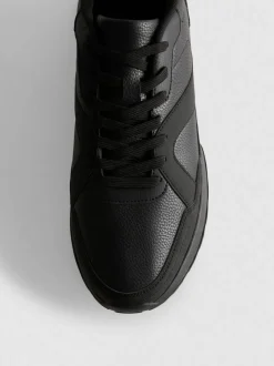 Zapatillas con cordones