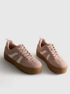 Zapatillas con suela de plataforma plana de goma