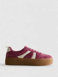 Zapatillas de antelina con suela de plataforma