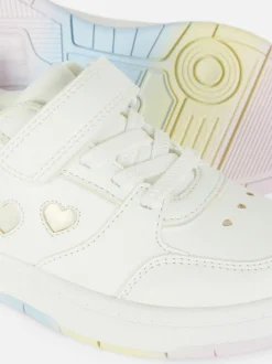 Zapatillas de caña baja con corazones