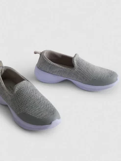 Zapatillas sin cordones texturizadas