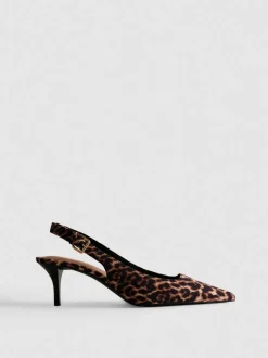 Zapatos de salón de leopardo con hebilla