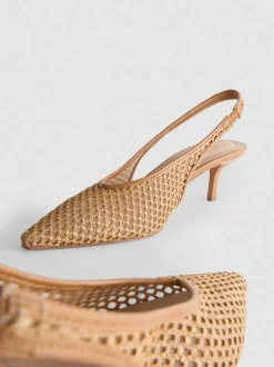 Zapatos de tacón de malla con puntera puntiaguda