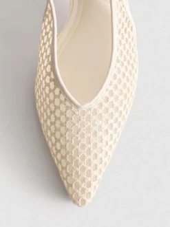 Zapatos de tacón de malla con puntera puntiaguda